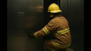 in pimpri chinchwad child trapped in lift dies emergency rescue attempts fail