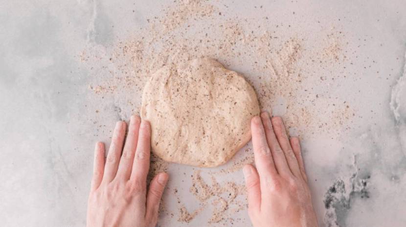 how-to-make-Wheat-Shankarpali