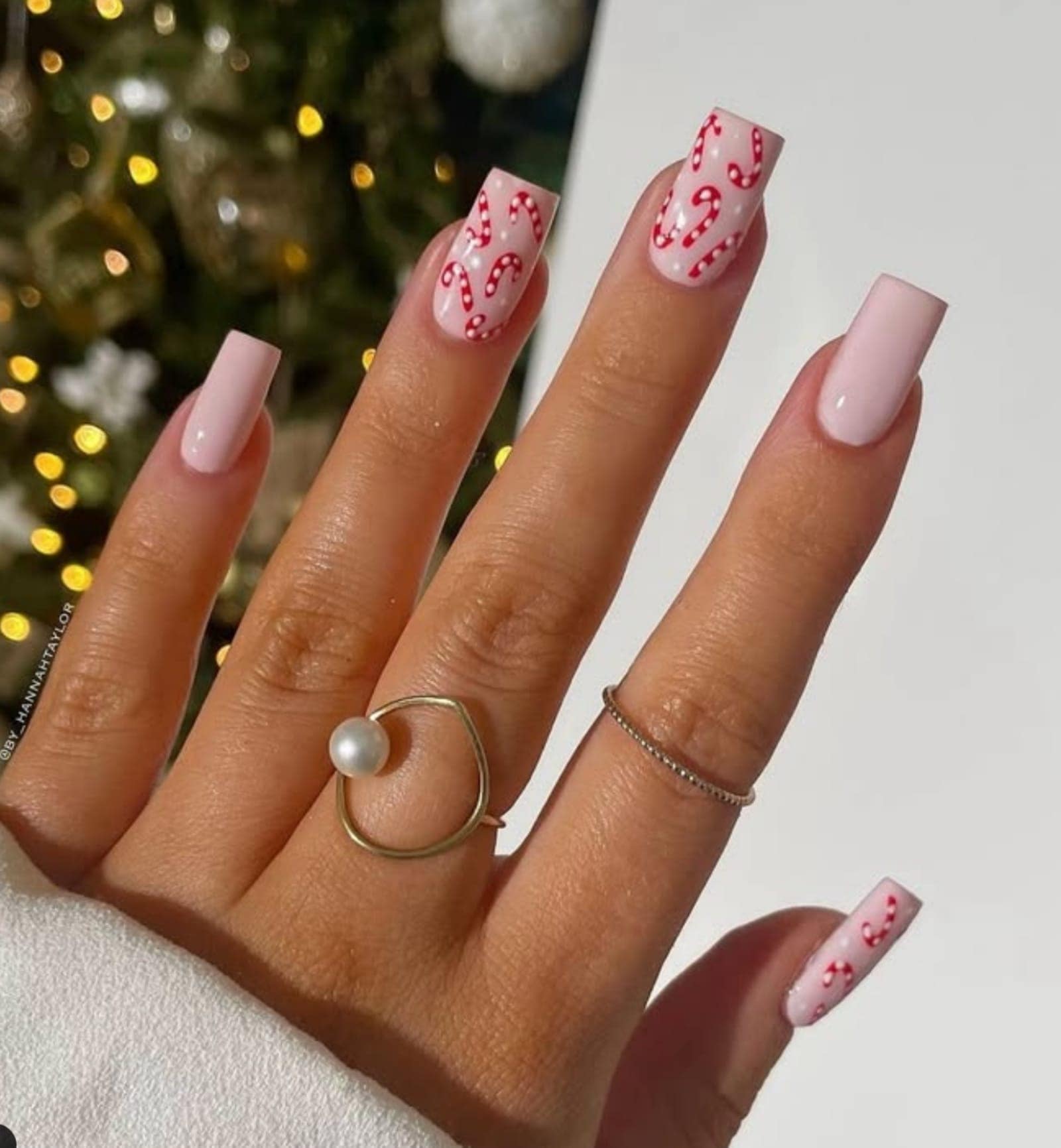 nails