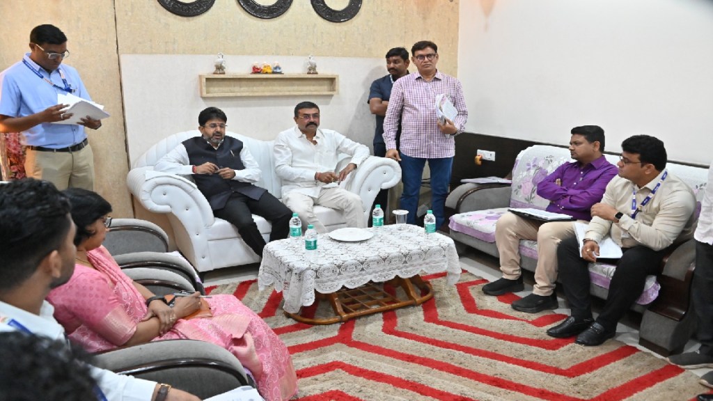 Minister of State for Public Works Indranil Naik issues instructions on potholes on roads