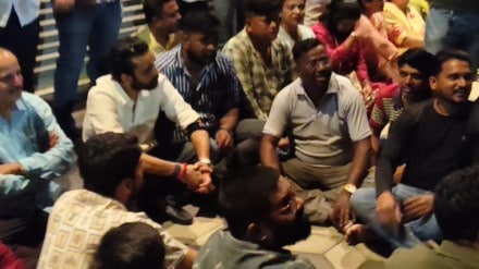 माजी आमदार क्षितीज ठाकूर यांच्यासह बविआच्या १२५  कार्यकर्त्यांवर गुन्हे ; विरार ग्लोबल सिटी गोंधळ प्रकरण ( लोकसत्ता टीम )