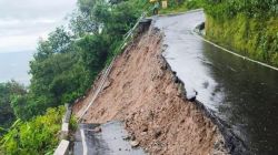 North Bengal flood : पश्चिम बंगालच्या दार्जिलिंगमध्ये पावसाचा कहर! मृतांची संख्या २०च्या पुढे; ममता बॅनर्जी उद्या देणार भेट