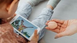 Ways to Cut Kids’ Screen Time : मुलांच्या हातातून मोबाइल सुटत नाहीये? स्क्रीनपासून दूर ठेवण्यासाठी हे ७ गोष्टी ठरतील ‘गेम चेंजर’