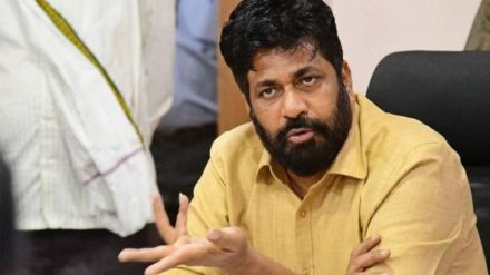 Maharashtra News Highlights: “हे गोलगोल बोलून शब्दांत गुंडाळणारं बेभरवशी सरकार”, रोहित पवारांची बच्चू कडूंना उद्देशून केलेली पोस्ट चर्चेत Maharashtra News Highlights: “हे गोलगोल बोलून शब्दांत गुंडाळणारं बेभरवशी सरकार”, रोहित पवारांची बच्चू कडूंना उद्देशून केलेली पोस्ट चर्चेत