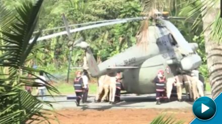 president Droupadi Murmu helicopter gets stuck kerala helipad cops pull it out watch video