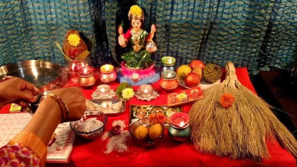Lakshmi Puja astrologer opinions
