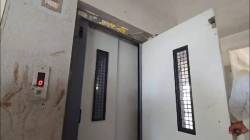लिफ्टमध्ये अडकलेल्या तिघांची अर्ध्या तासाने सुखरूप सुटका; रावेत येथील घटना