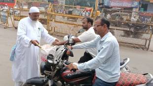 Samajwadi party protest over drug shortage in hospital Malegaon news