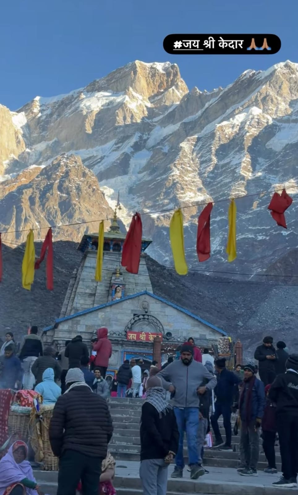 prasad oak wife manjiri oak went to kedarnath dham before temple closing jyotirling yatra