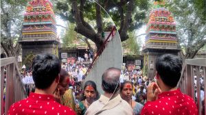 मराठी अभिनेत्याने सामान्य भाविकाप्रमाणे रांगेत उभं राहून घेतलं तुळजाभवानीचं दर्शन; अनुभव सांगत म्हणाला, “आजपर्यंत…”