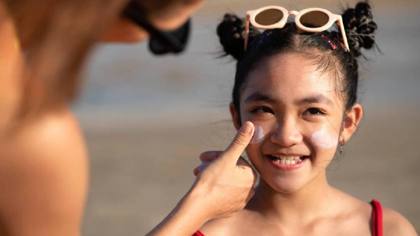 moisturizer-or-sunscreen-who-come-firs-and-who-come-last