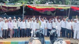 nashik onion farmers join bacchu kadu mahaelgar protest in nagpur