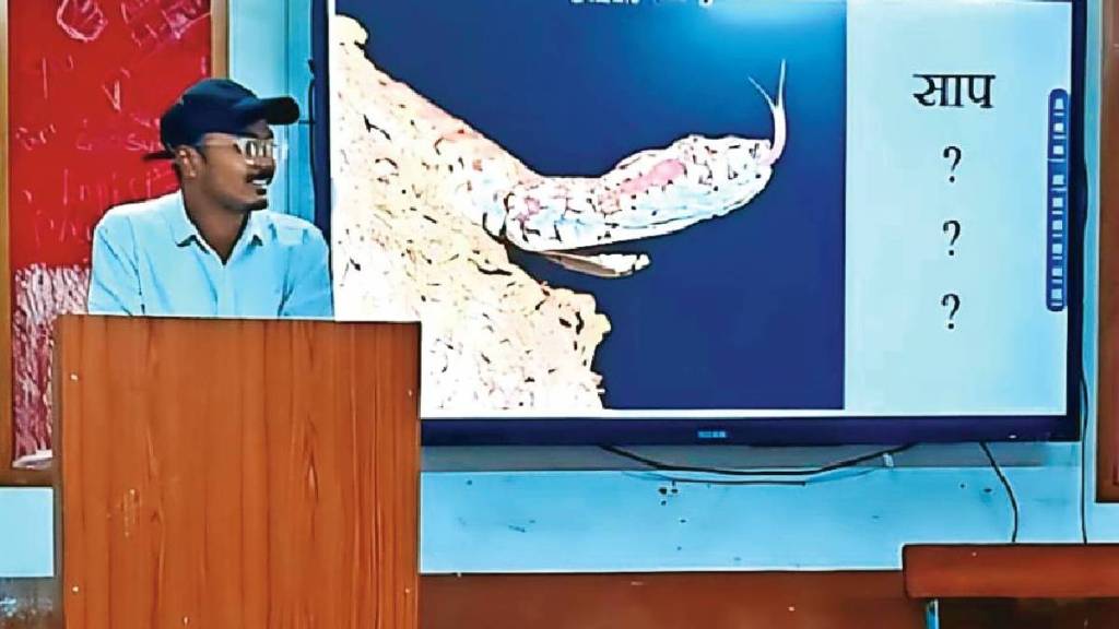 Loksatta viva jungle book Omkar Dhale Nature Conservation Articles about Wildlife