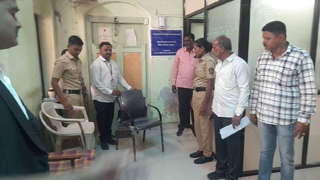 Two former Mumbai policemen sentenced