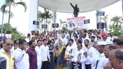 सरन्यायाधीश भूषण गवई यांच्यावरील हल्ल्याच्या निषेधार्थ बारामतीत आंदोलन