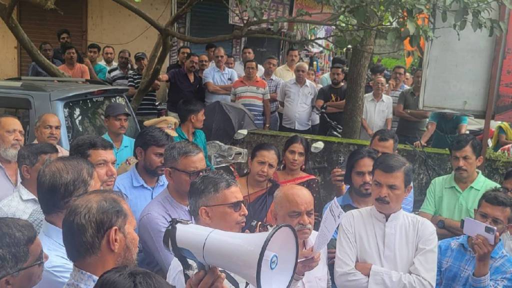 Citizens protest against Mahavitaran in Vasai