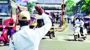 Traffic congestion due to ongoing flyover work on both sides of Baner Pashan pune print news