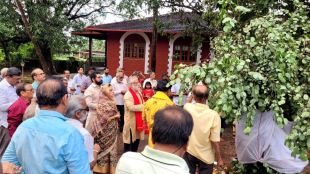 sawantwadi royal dussehra celebration with seemollanghan sonay lootane traditional rituals