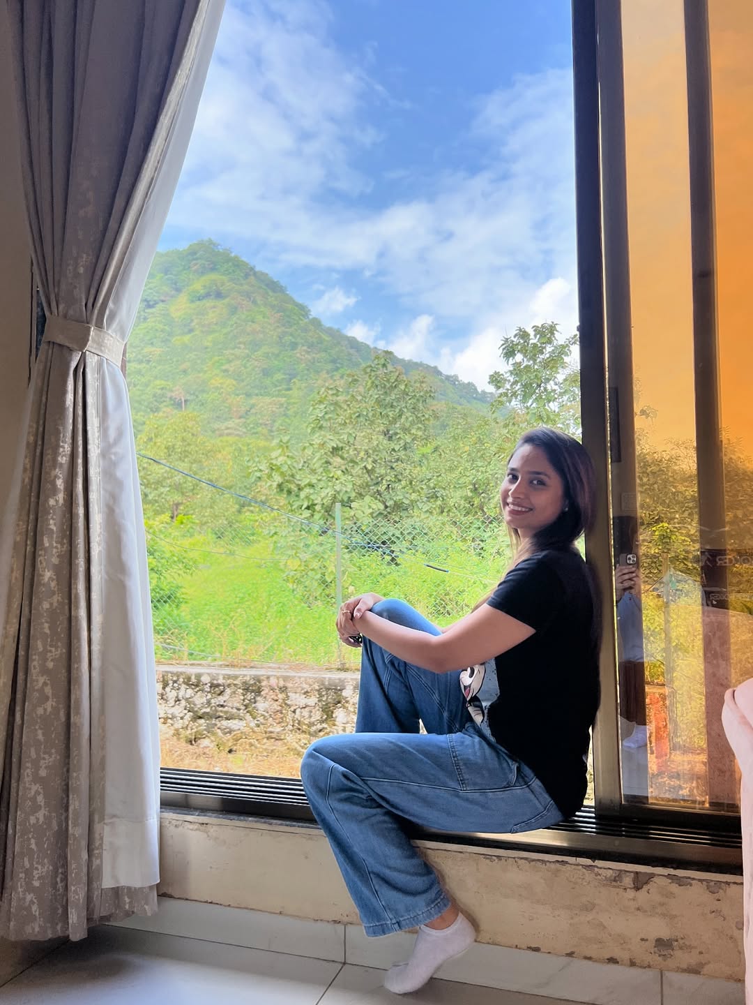 star pravah actress sayali deodhar visited prajakta mali karjat farmhouse shares photos