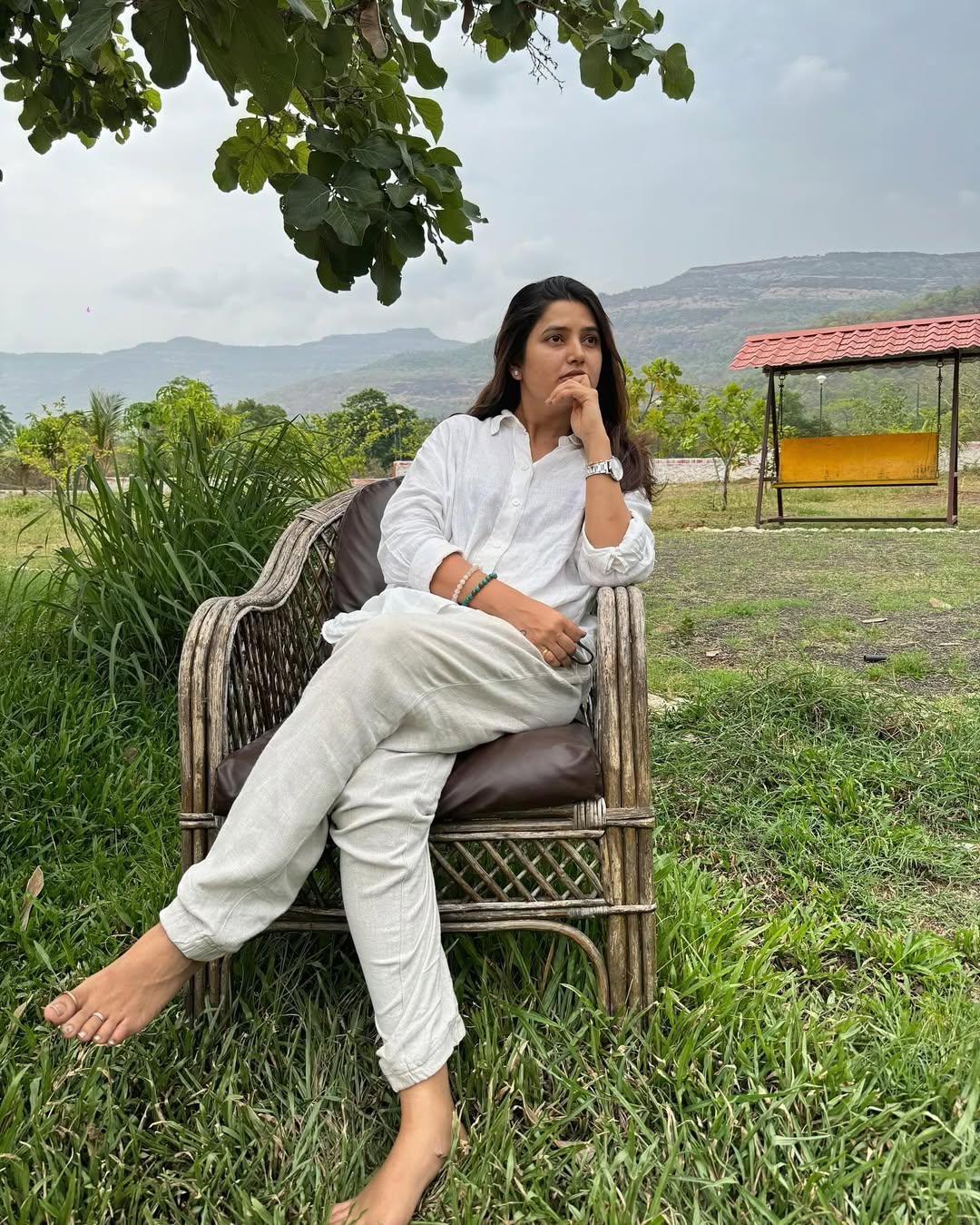 star pravah actress sayali deodhar visited prajakta mali karjat farmhouse shares photos