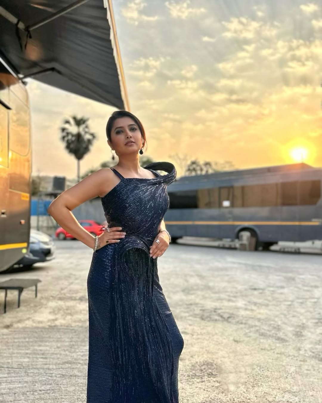 star pravah actress sayali deodhar visited prajakta mali karjat farmhouse shares photos