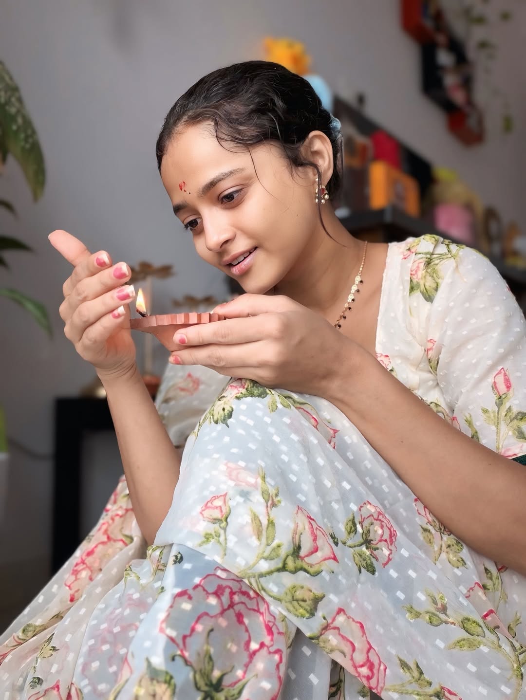 shivali parab home tour 