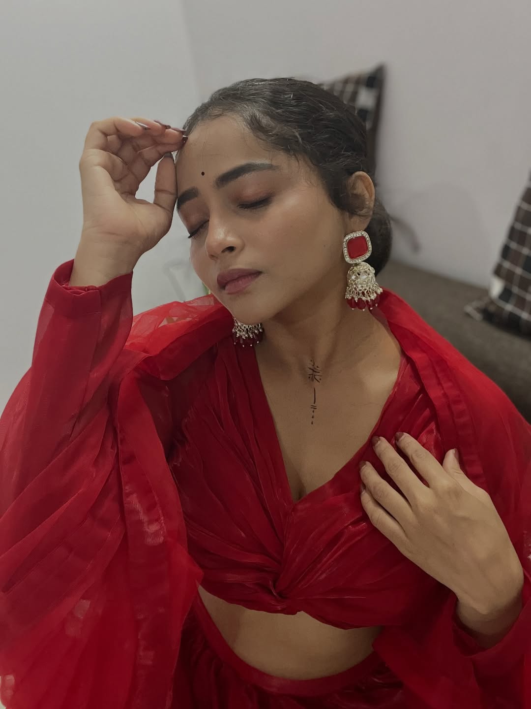 shivali parab red dress