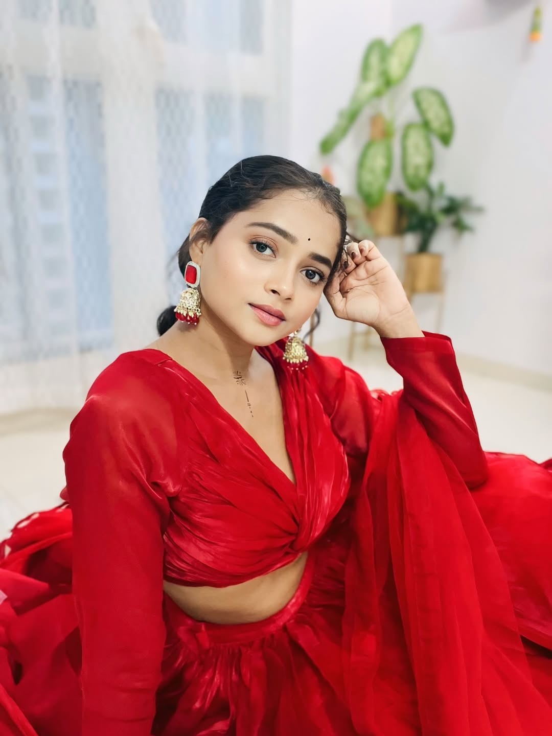 shivali parab red dress 