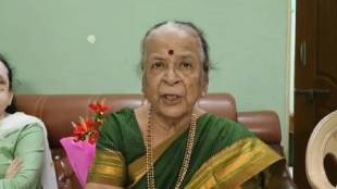 Chief Minister's aunt Shobha Fadnavis suggests solution to tiger-human conflict