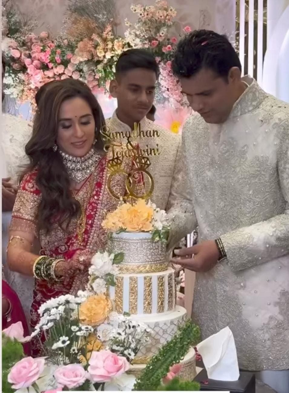 tejaswini lonari engagement photos know about her husband samadhan sarvankar