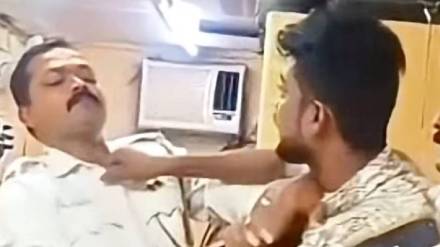 A drunk driver assaulted a traffic policeman at Chakki Naka in Kalyan A drunk driver assaulted a traffic policeman at Chakki Naka in Kalyan