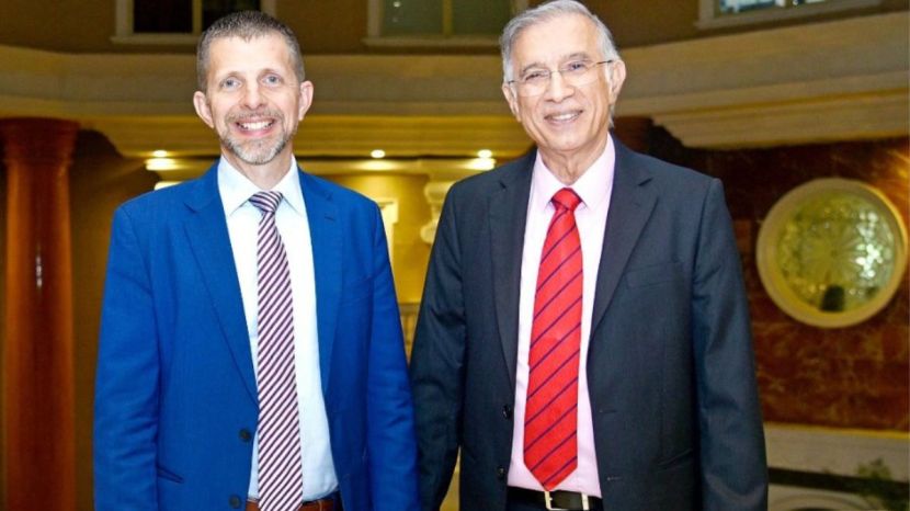 who is niranjan hiranandani