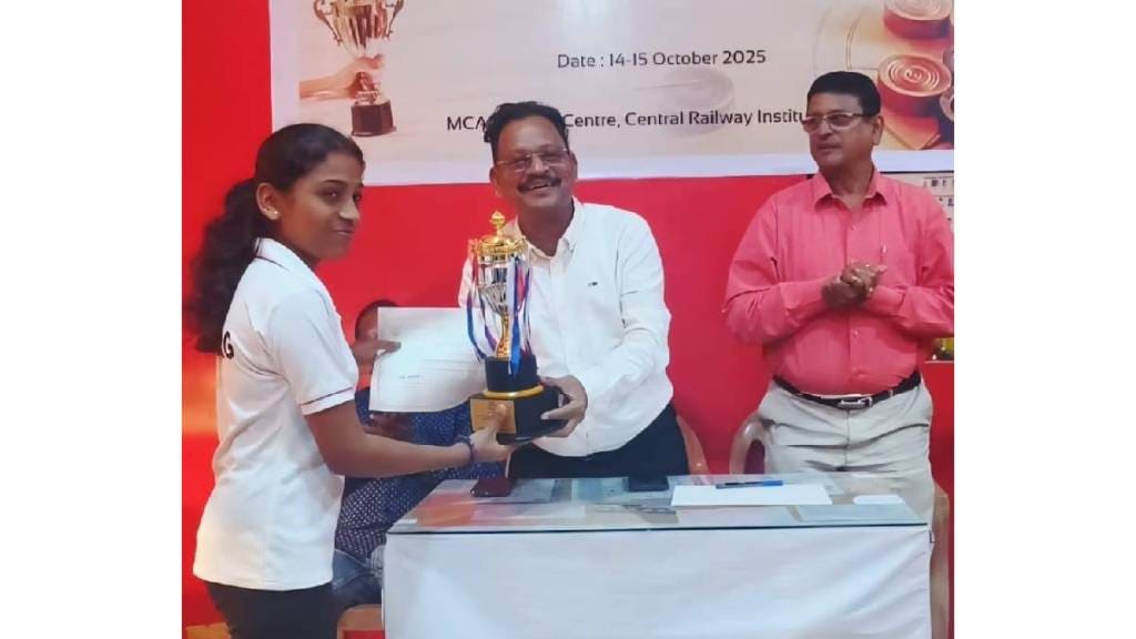 Diksha Chavan of Kanakavali wins silver medal in carrom state level
