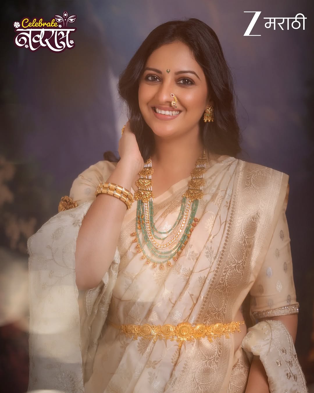 Tejashri Pradhan in red-green Maharashtrian bridal look.