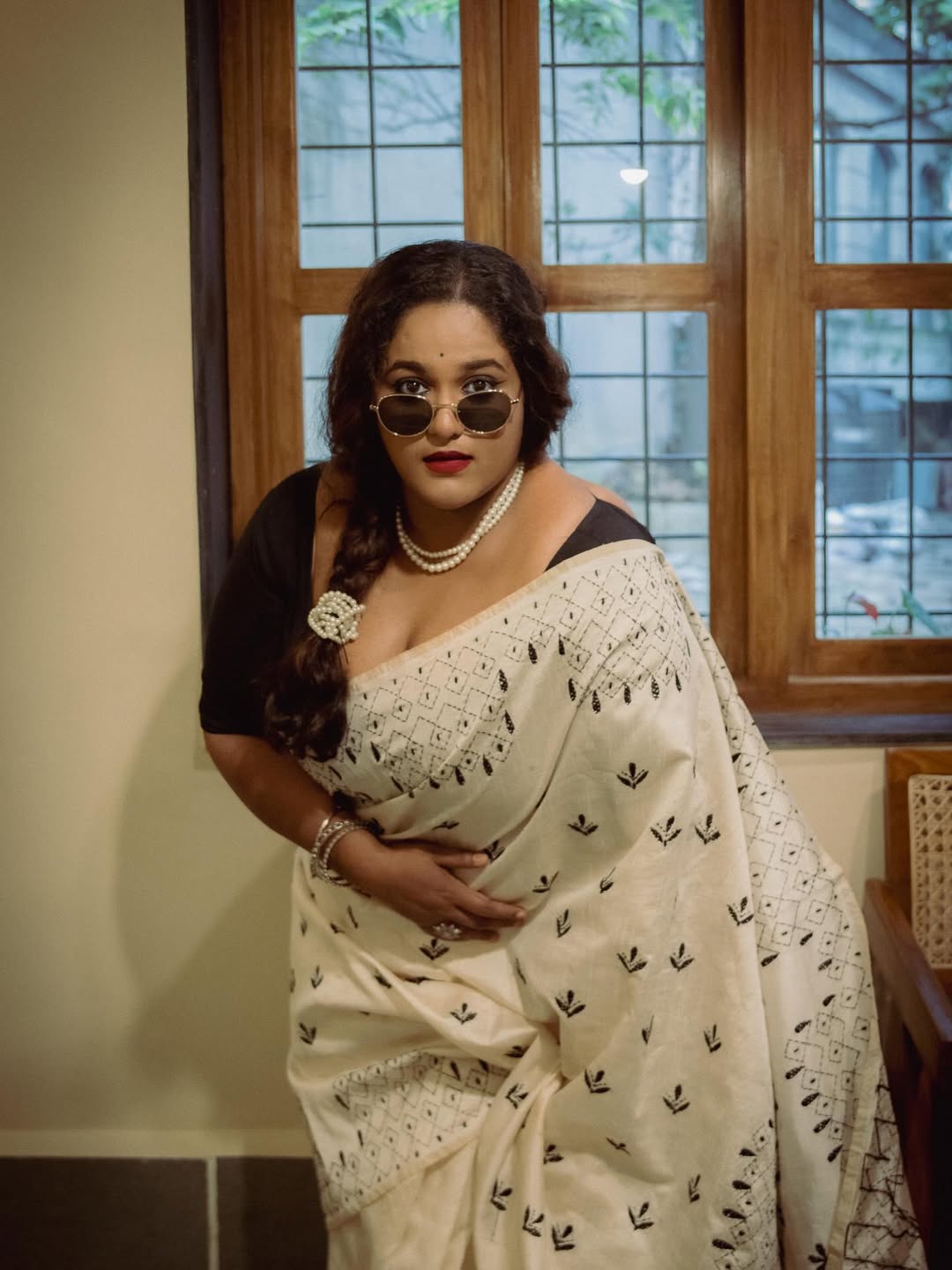 Marathi actress Vanita Kharat desert photoshoot