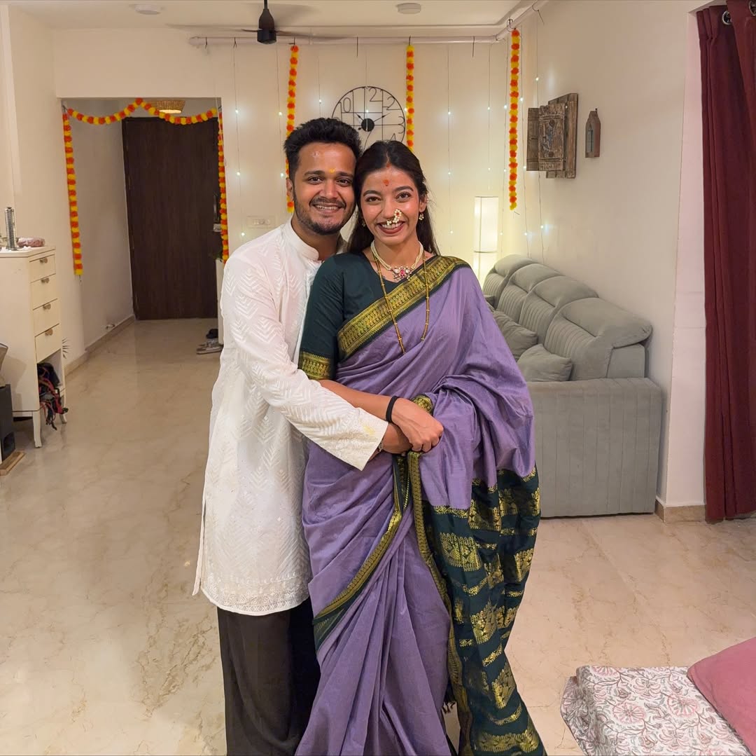 Rohit Raut in traditional outfit on stage