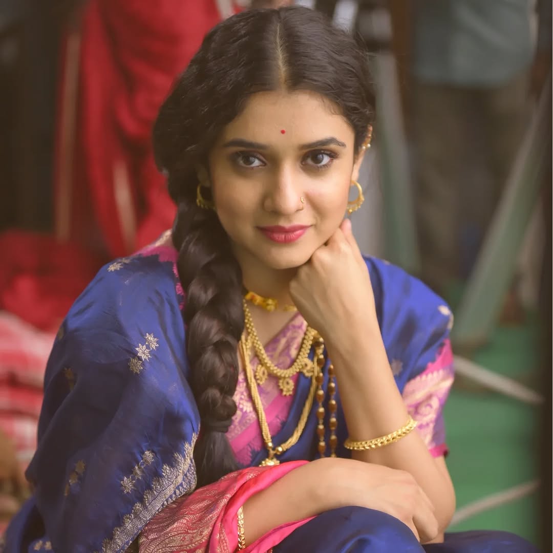 Vaishnavi Kalyankar Kajalmaya serial nauvari look