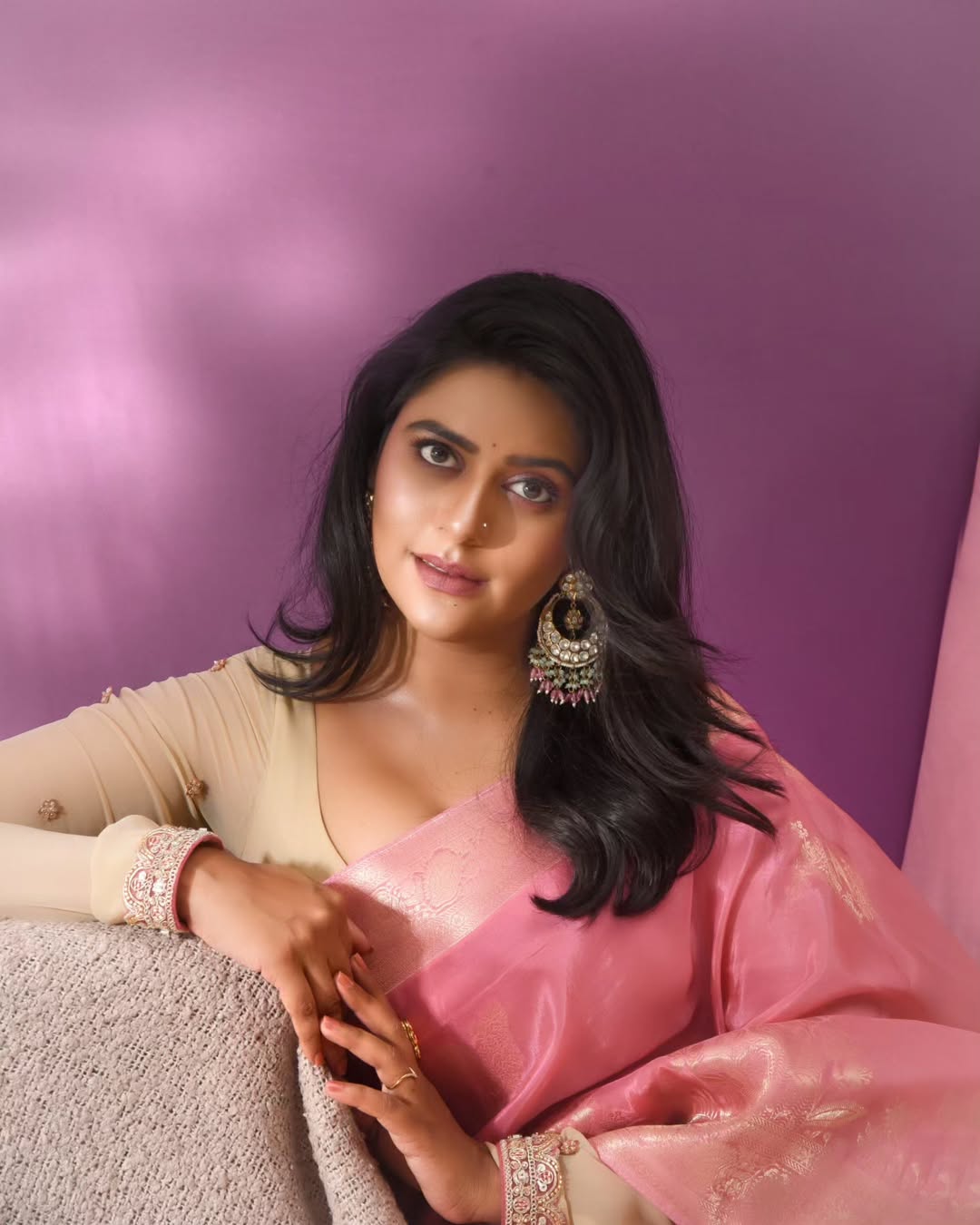 madhura deshpande pink saree look