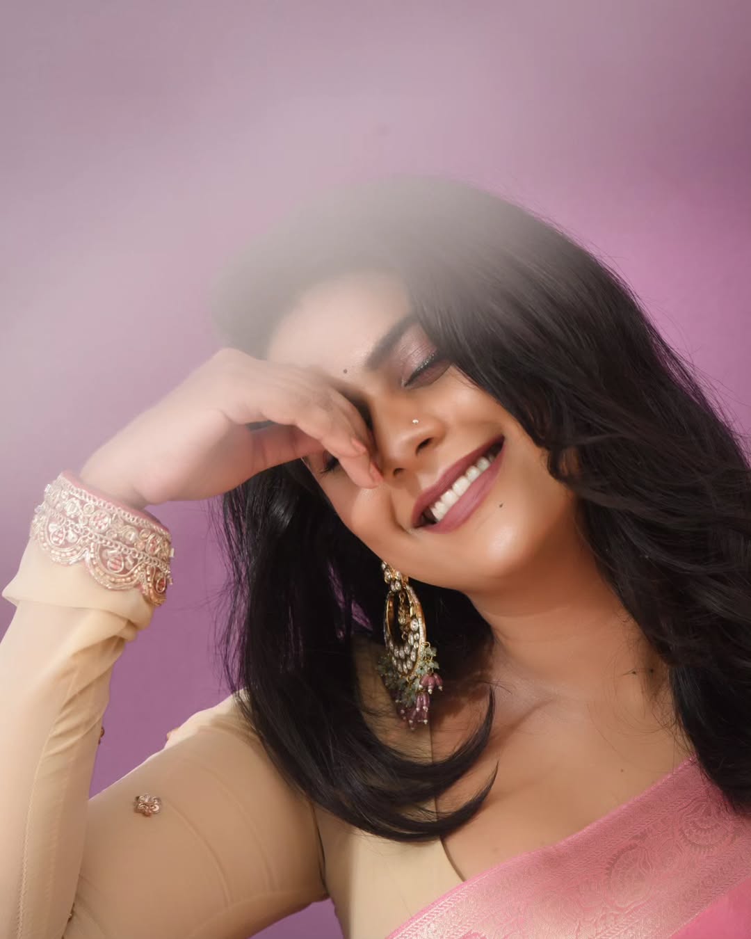 madhura deshpande pink saree look