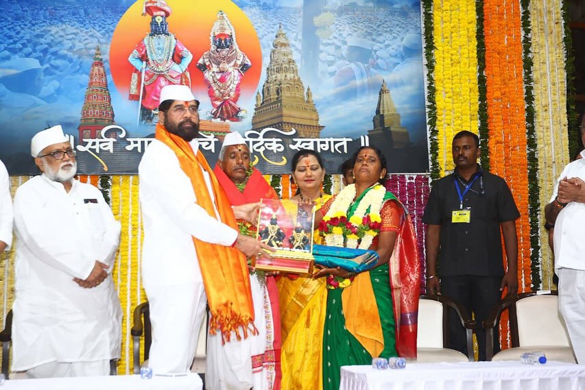 Eknath Shinde Kartiki Ekadashi pooja at pandhpur