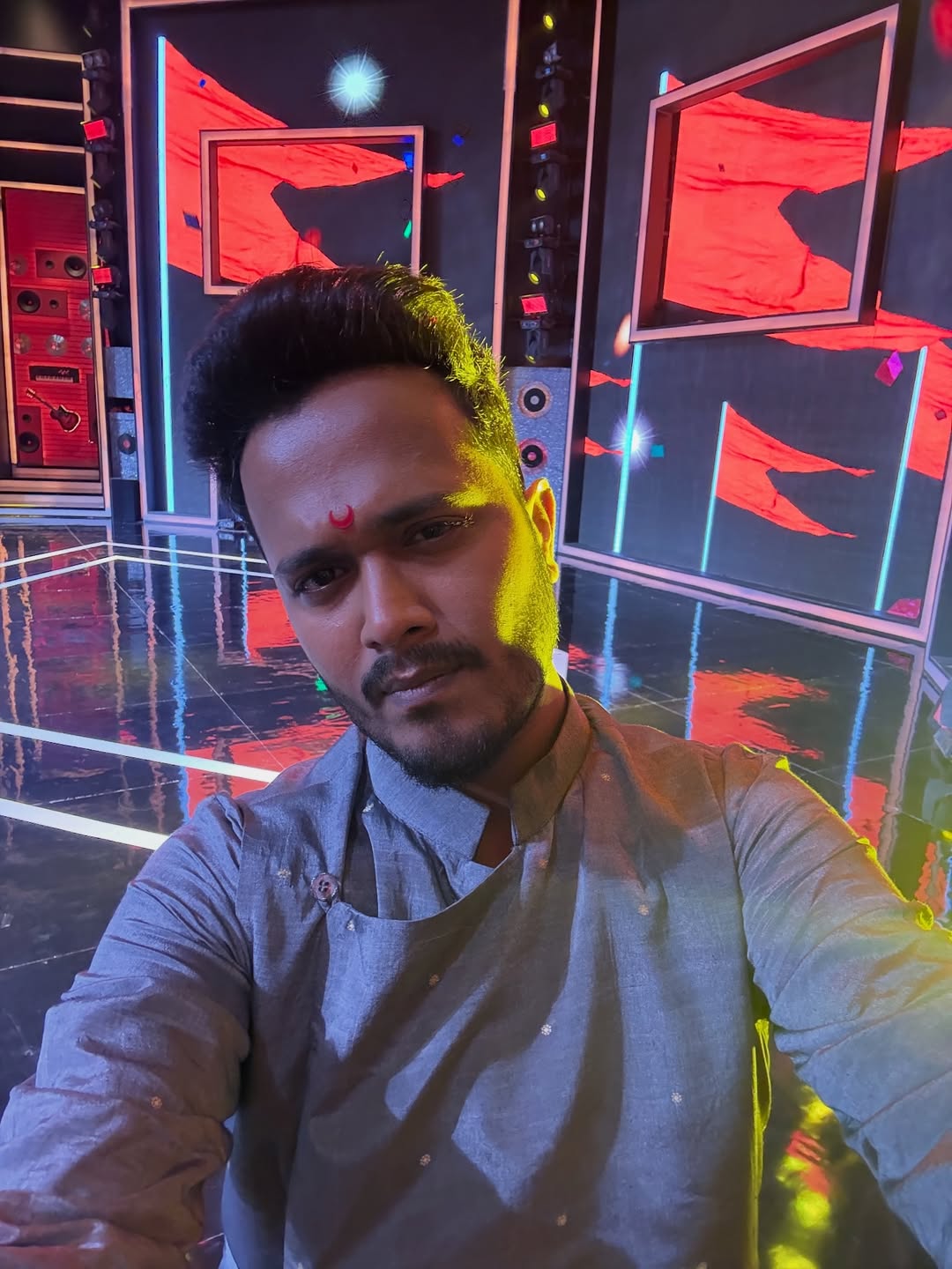 Rohit Raut in traditional outfit on stage