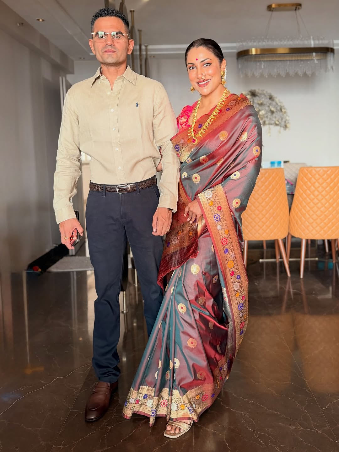 Kranti Redkar and Sameer Wankhede in a traditional look