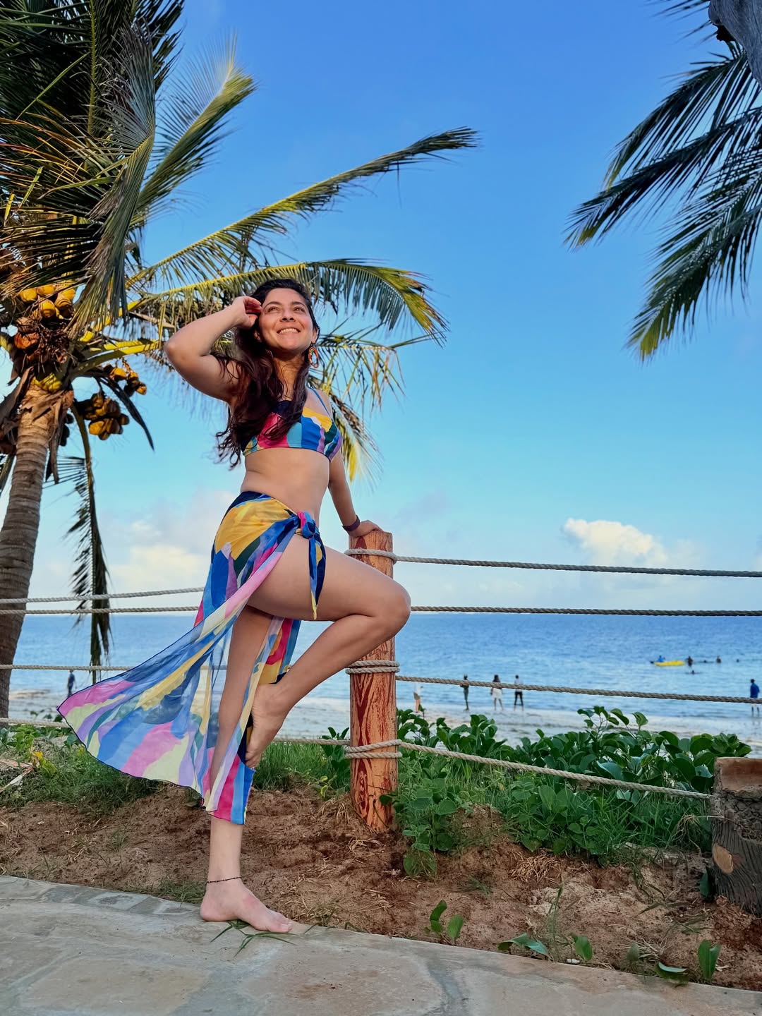 sonalee kulkarni beach look 