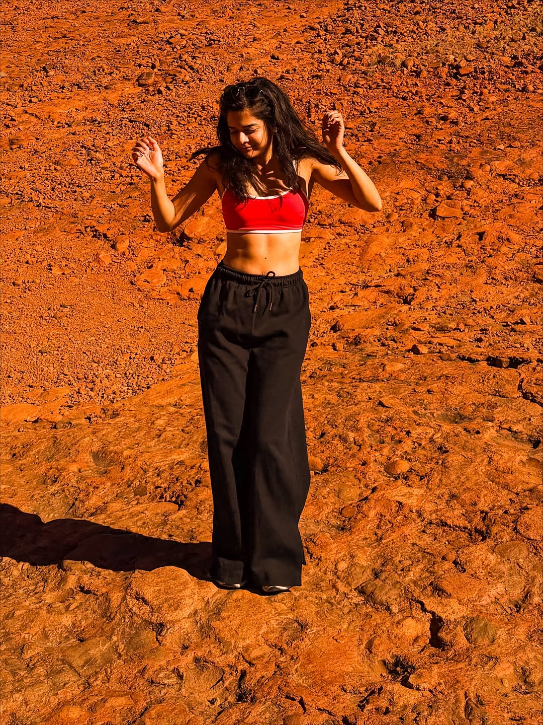Mithila Palkar travel in Australia mountain with a stylish look