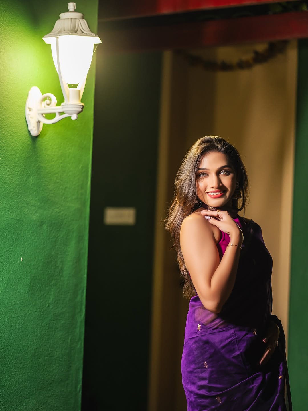 Jahnavi Killekar purple saree look