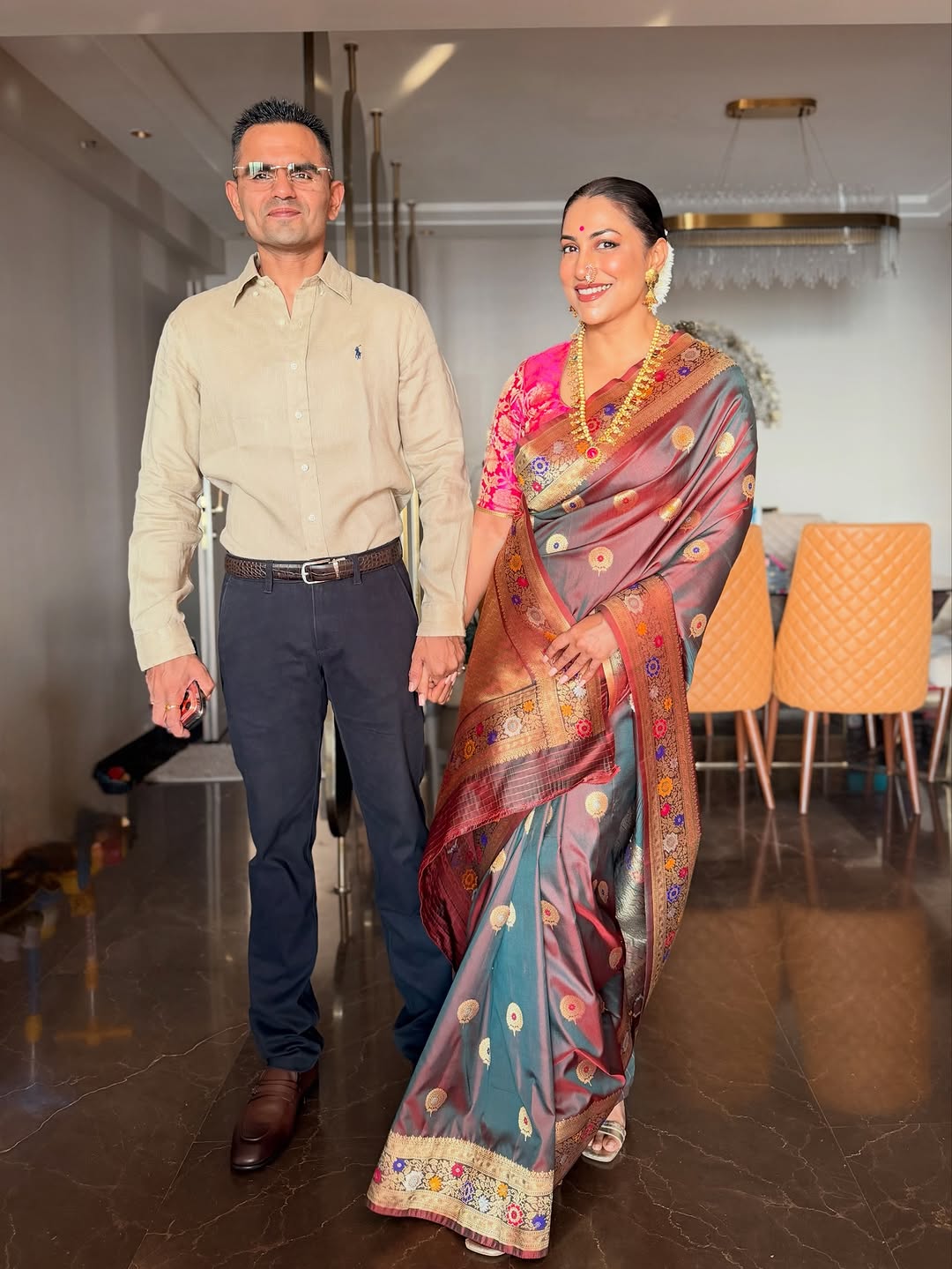 Kranti Redkar and Sameer Wankhede in a traditional look