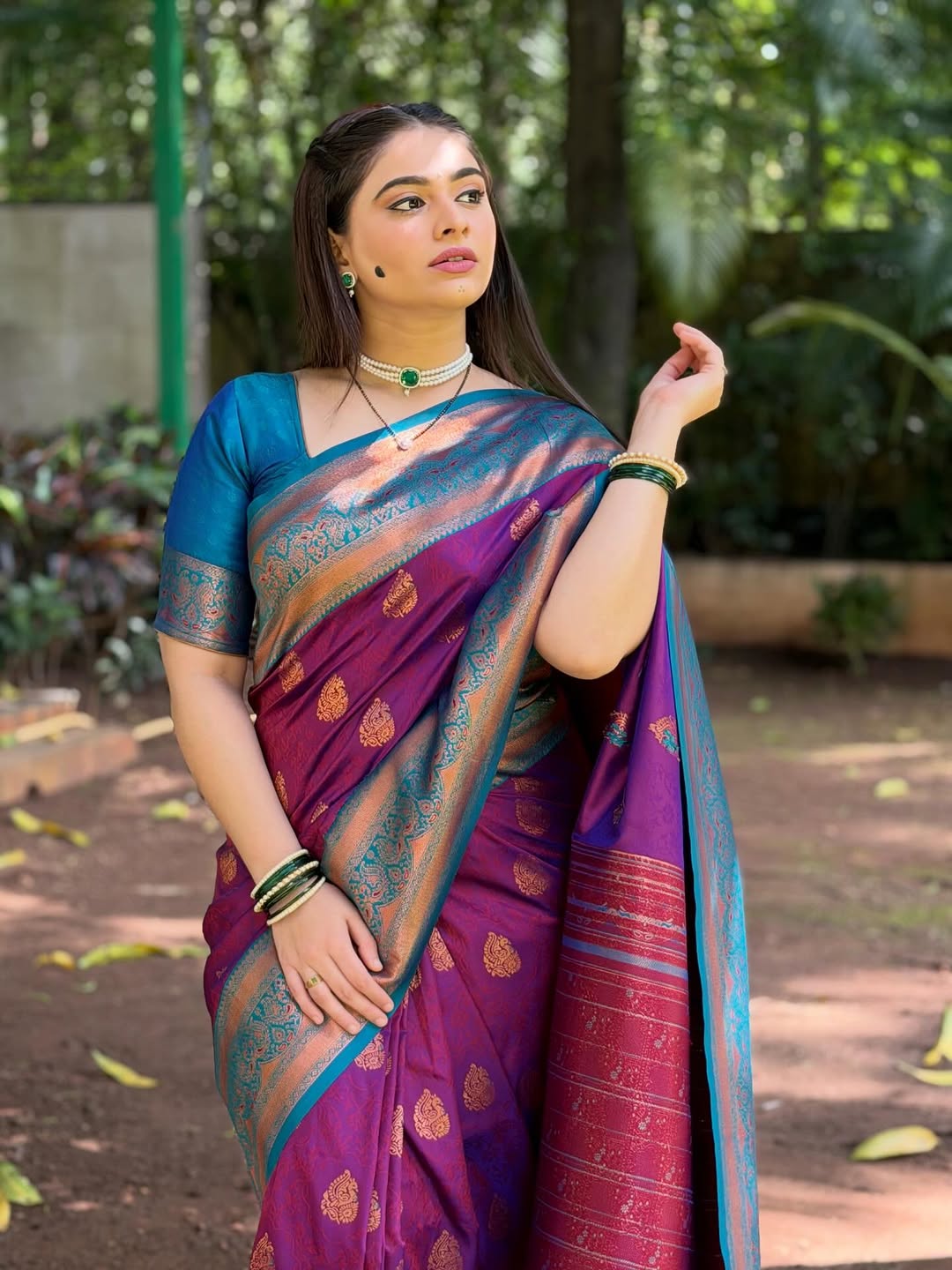 Aishwarya Shete Marathi look