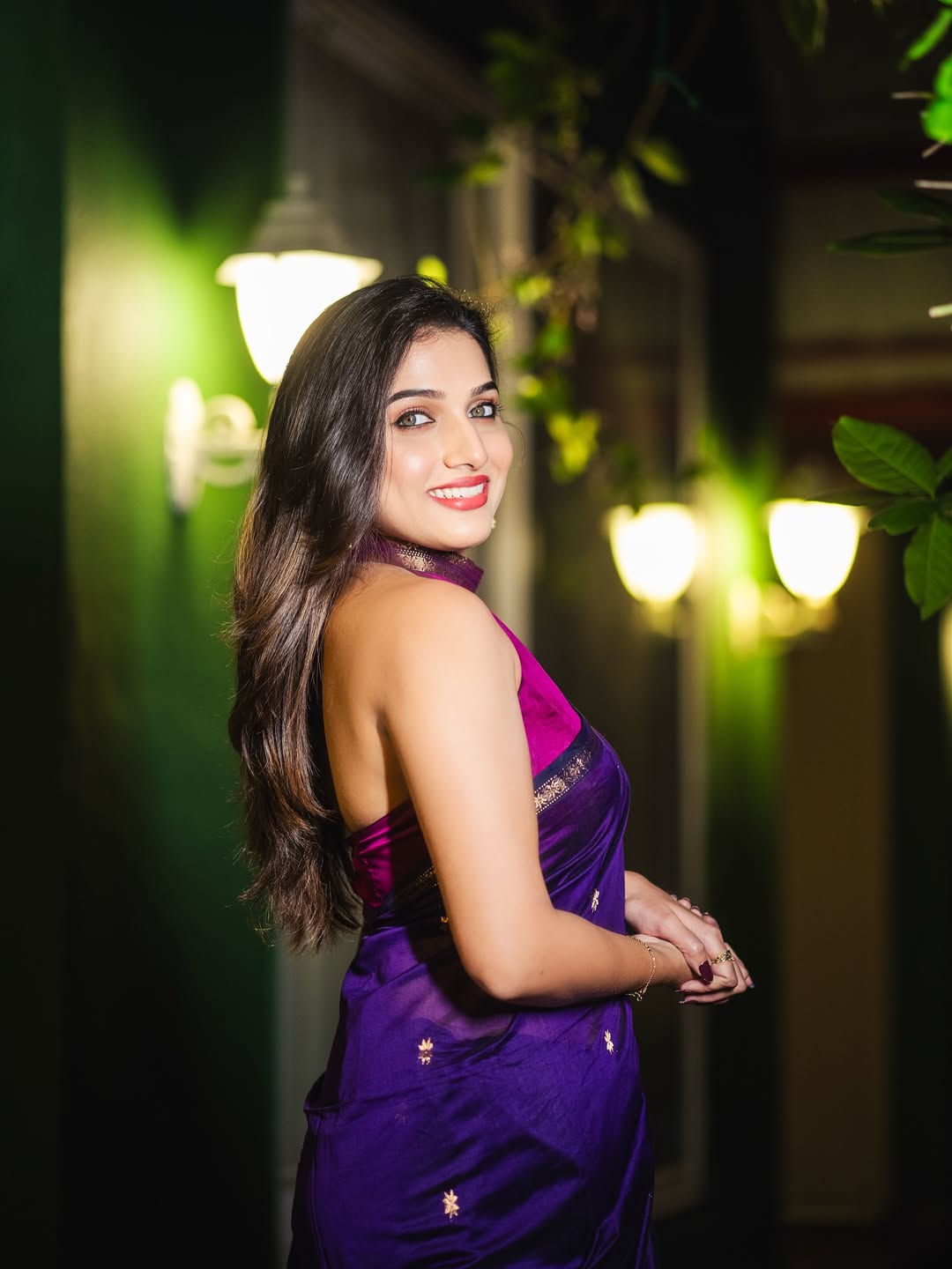Jahnavi Killekar purple saree look
