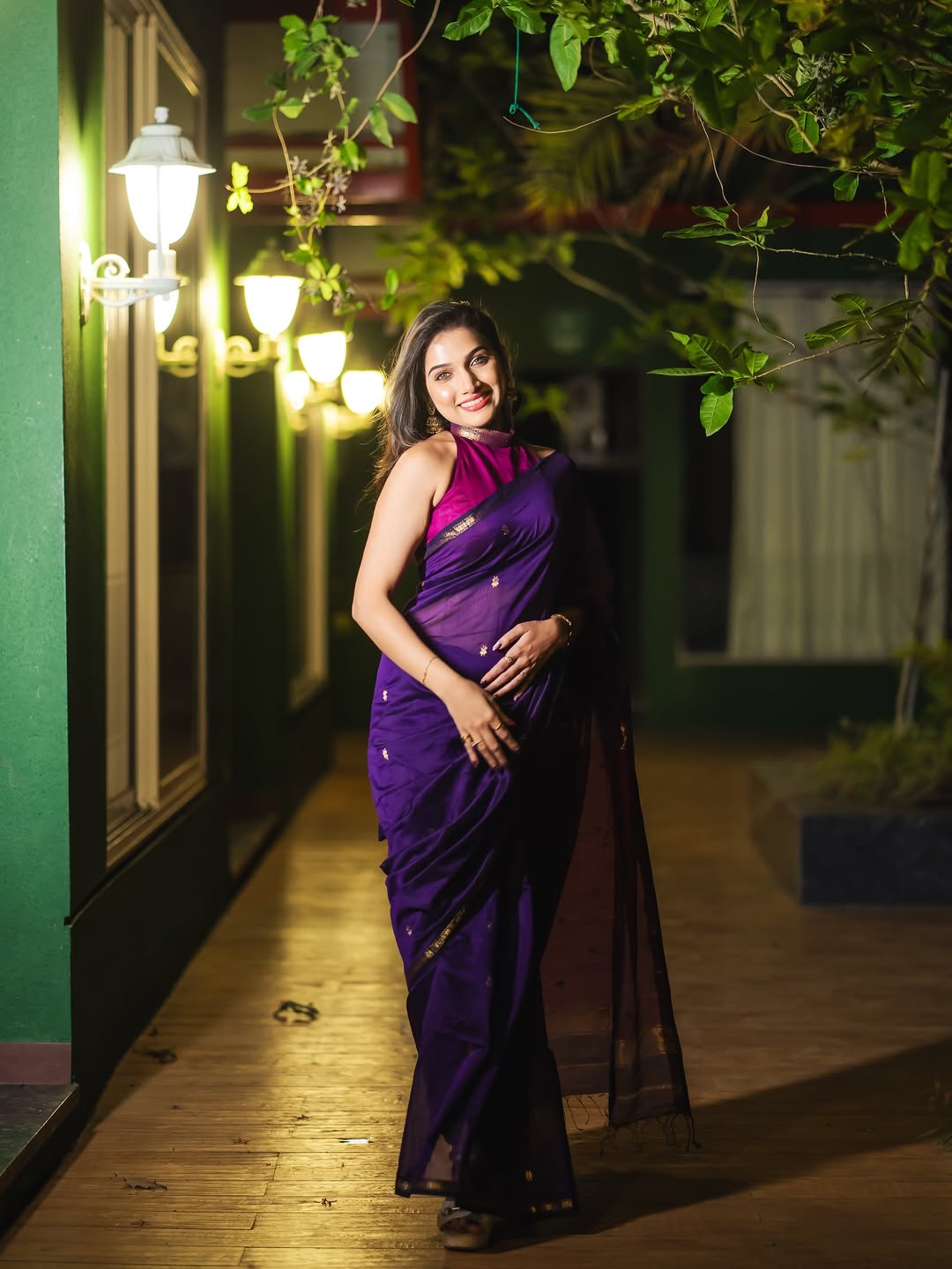 Jahnavi Killekar purple saree look
