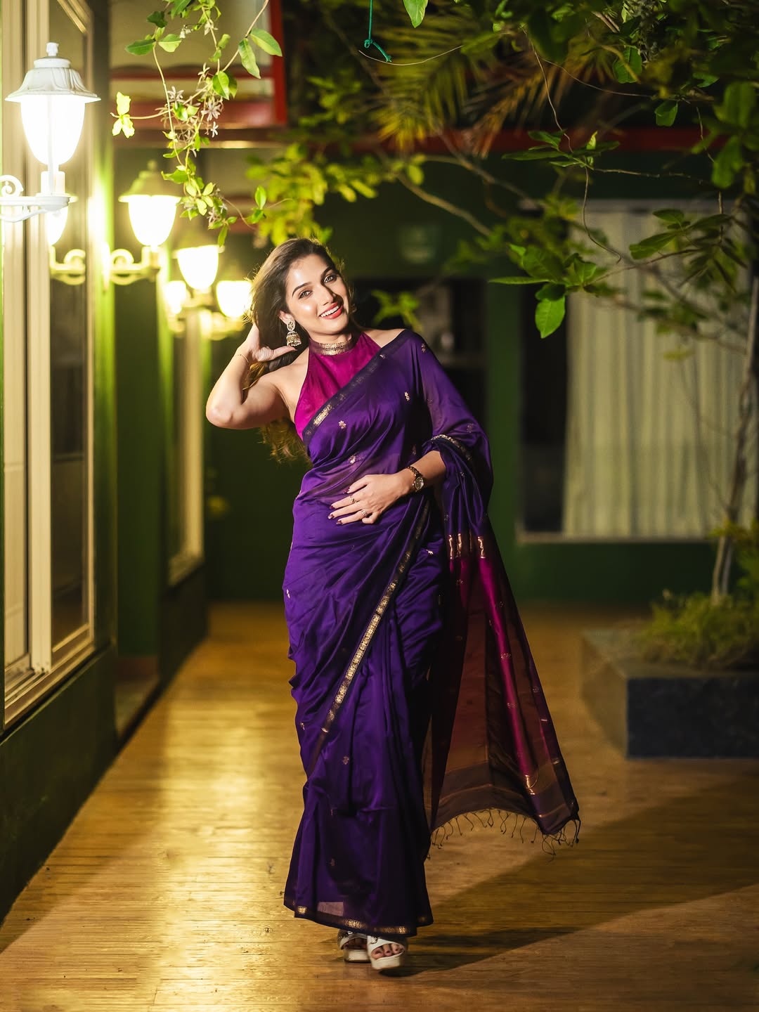 Jahnavi Killekar purple saree look